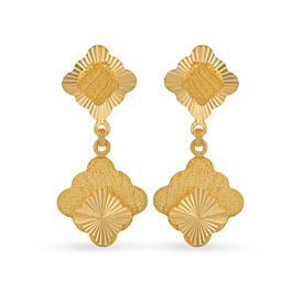 Magnificent Wavy Pattern Gold Earrings
